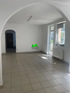 Spatiu comercial de inchiriat Sibiu Mihai Viteazul - foto 2