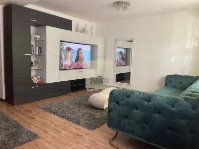 Casa pretabila muncitori cu 4 camere si 3 bai in Sura Mare - Sura Mare