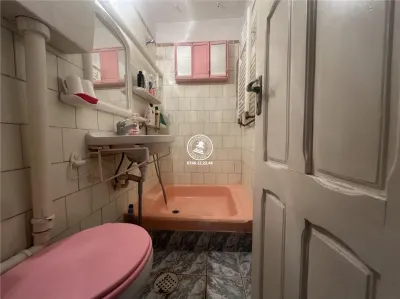 Casa cu teren de vânzare in zona Nicolina 1 - foto 11