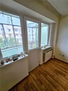 Apartament 4 camere confort 1 Decomandat 82mpViziru 3 - foto 10