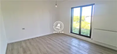 Vila  de vanzare  Visani, - foto 10