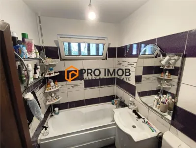 Apartament 2 camere cf 2 semidecomandat zona Balcescu - foto 8