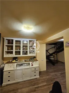 Vila 6 camere , 500 mp teren - Aroneanu , Iasi - foto 7