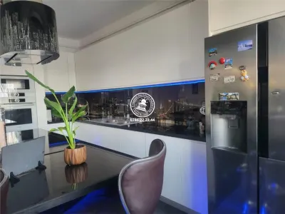 Apartament 3 camere  de vanzare  Lunca Cetatuii, - foto 3