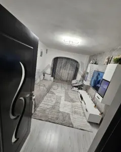 Apartament 3 camere decomandat in Mircea cel Batran, 60 mp, Etaj 3, Centrala proprie - foto 3