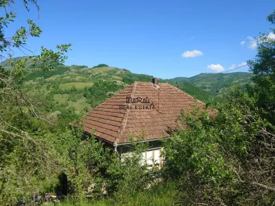 Teren si cladiri Blajeni - Blajeni