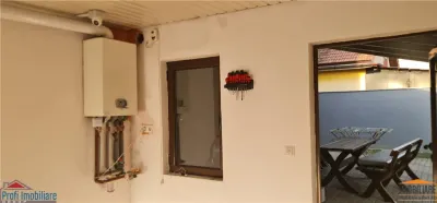 Vila P+M cu garaj inchis, in Bujac, pe colt - foto 14
