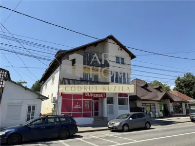 Apartament 3 camere in vila, curte, zona centrala Breaza, Prahova - Breaza