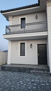 Duplex premium cu 5 camere, teren 350 mp – Moșnița Nouă, zona M City - Mosnita Noua