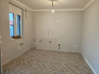 Duplex premium cu 5 camere, teren 350 mp – Moșnița Nouă, zona M City - foto 5