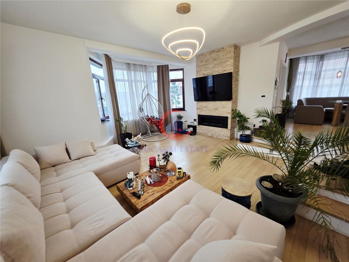 Vila, Cerneteaz, Teren Generos, Casa de Oaspeti, Beci, Garaj - Cerneteaz