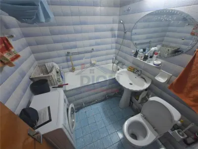 Apartament 3 camere, decomandat, Piata Sfinta Vineri - foto 9