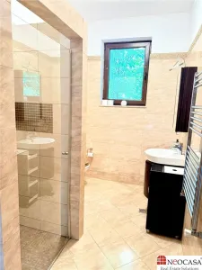 VILA INDIVIDUALA CU PISCINA, LANGA JOLIE VILLE MALL! - foto 13