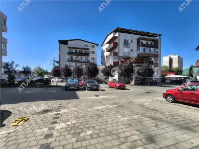 De inchiriat apartament modern la etajul 1 cu 2 camere decomandate, balcon si loc de parcare privat in Sibiu - foto 18