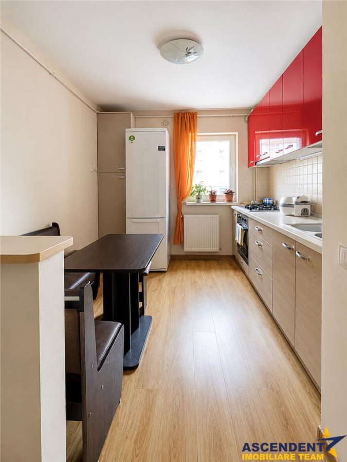 Apartament doua camere, Tractorul - Brasov