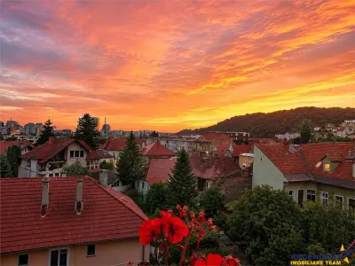 Proprietate cu caracter, regim vila, echipate, panorama montana, istorie, Central, Brasov - Brasov