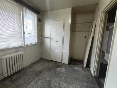 DE RENOVAT SECUILOR PIATA SUDULUI - foto 10