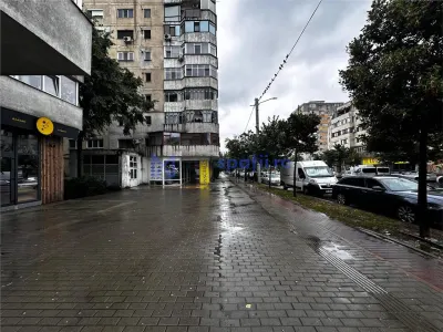 Spatiu comercial vitrat, 52mp, sos. Pacurari, zona postei - foto 6