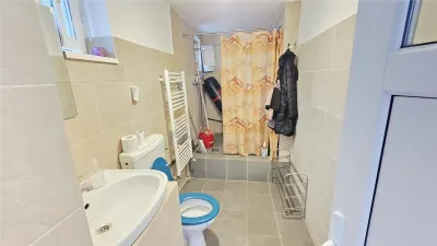 SPATIU COMERCIAL 150 MP  PARCARE FLORESTI - foto 11