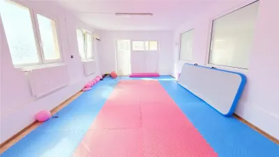 SPATIU COMERCIAL 150 MP  PARCARE FLORESTI - foto 3