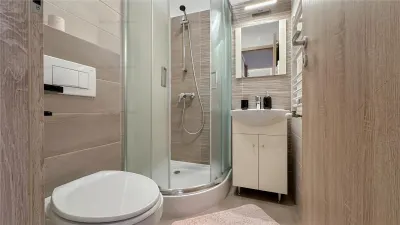 Apartament 3 camere | decomandat | parcare si boxa | Tractorul - foto 8