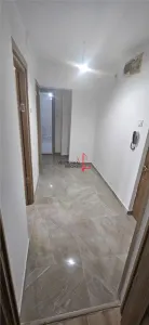 2 camere decomandate, 50mp, 2/8, renovat, bl.1981, Basarabia- Diham - foto 2
