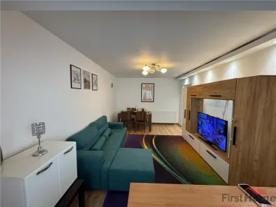 Ap 3 cam, renovat, de lux, zona Capela Militara - Polivalenta - Focsani