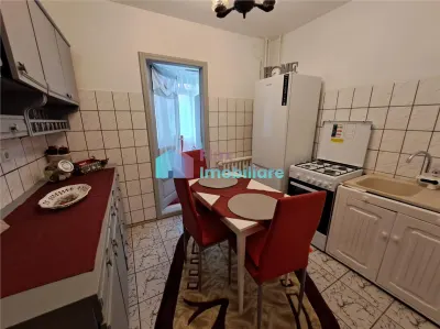 Apartament cu 3 camere etaj 2 Obcini zona Dany Gry - Suceava
