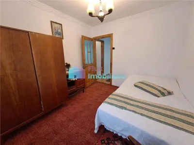 Apartament cu 3 camere etaj 2 Obcini zona Dany Gry - foto 12