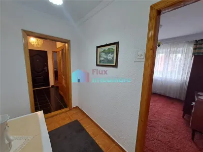 Apartament cu 3 camere etaj 2 Obcini zona Dany Gry - foto 13