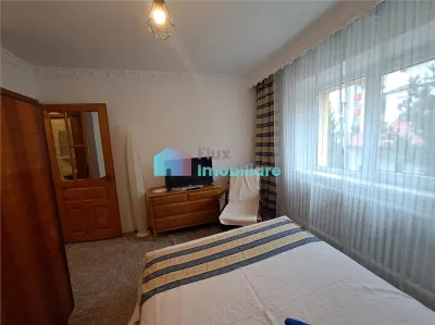Apartament cu 3 camere etaj 2 Obcini zona Dany Gry - foto 16