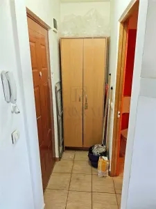 BUZIASULUI - AP. 1 CAMERA - mobilat, utilat, semidecomandat - foto 7