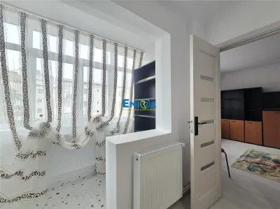 Apartament 2 camere de inchiriat Piata Sud. Mobilat utilat complet - foto 3