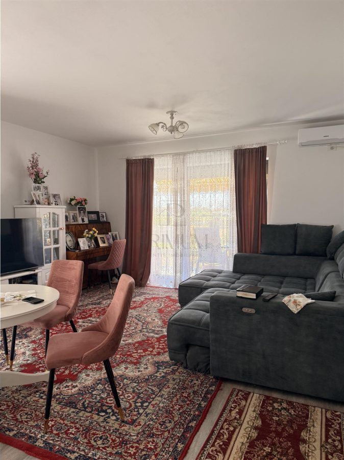 GIROC - APARTAMENT 2 CAMERE - etaj 1, lift, centrala proprie - Giroc