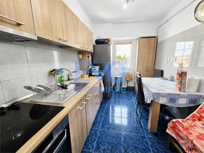Apartament 3 camere, boxa, Centru,  Bld Independentei Iasi - foto 2