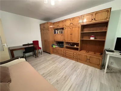 Apartament 2 camere de vânzare Bariera Bucuresti - foto 2