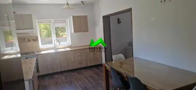 Casa individuala de inchiriat 3 camere acces auto Sibiu Strand - foto 2