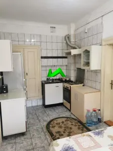 Casa de vanzare 3 camere Sibiu Cristian Central - foto 4