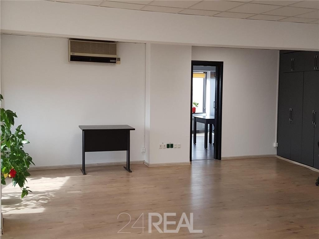 Muntenia Business Center - birouri de la 57 mp - foto 11