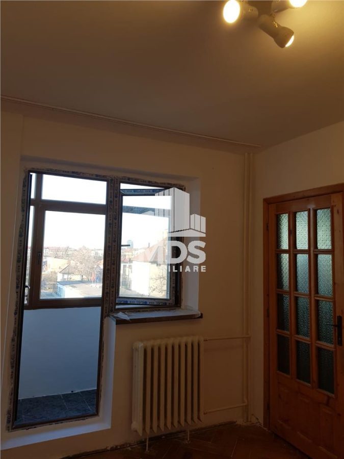 2 CAMERE, ETAJ 3 COMPLEXUL STUDENTESC! - foto 2