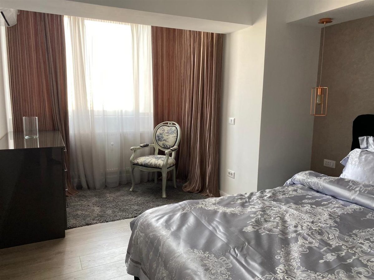 Vanzare apartament 3 camere, deosebit, Titulescu - Victoriei, loc de parcare - foto 16