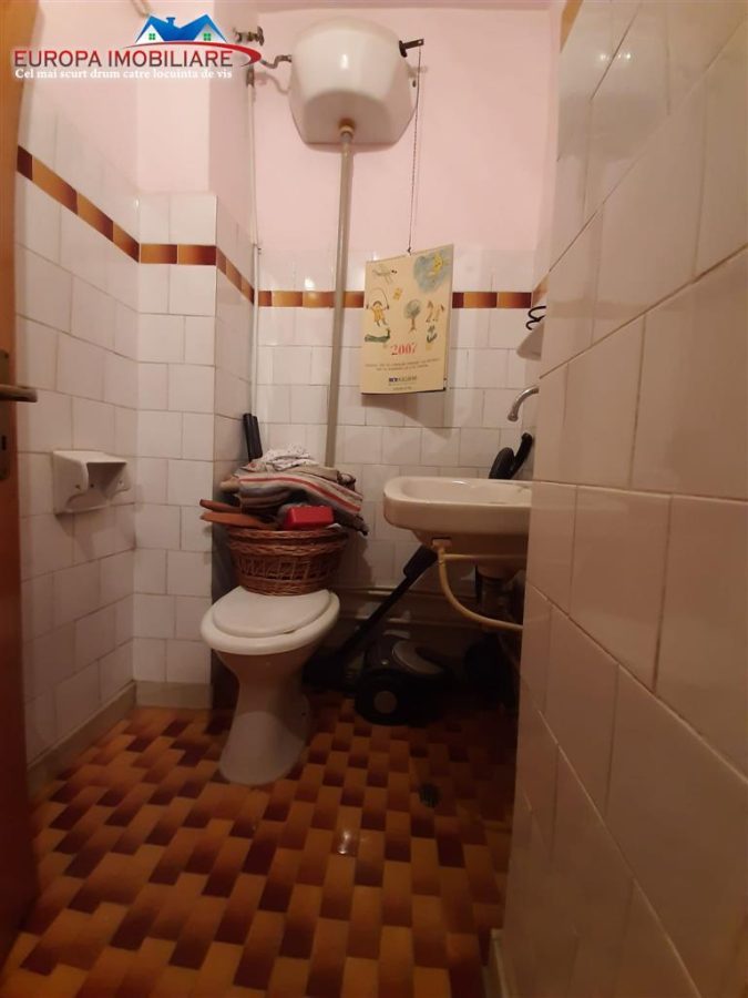 Apartament 3 camere de vanzare zona Ultracentrala Tulcea - foto 10