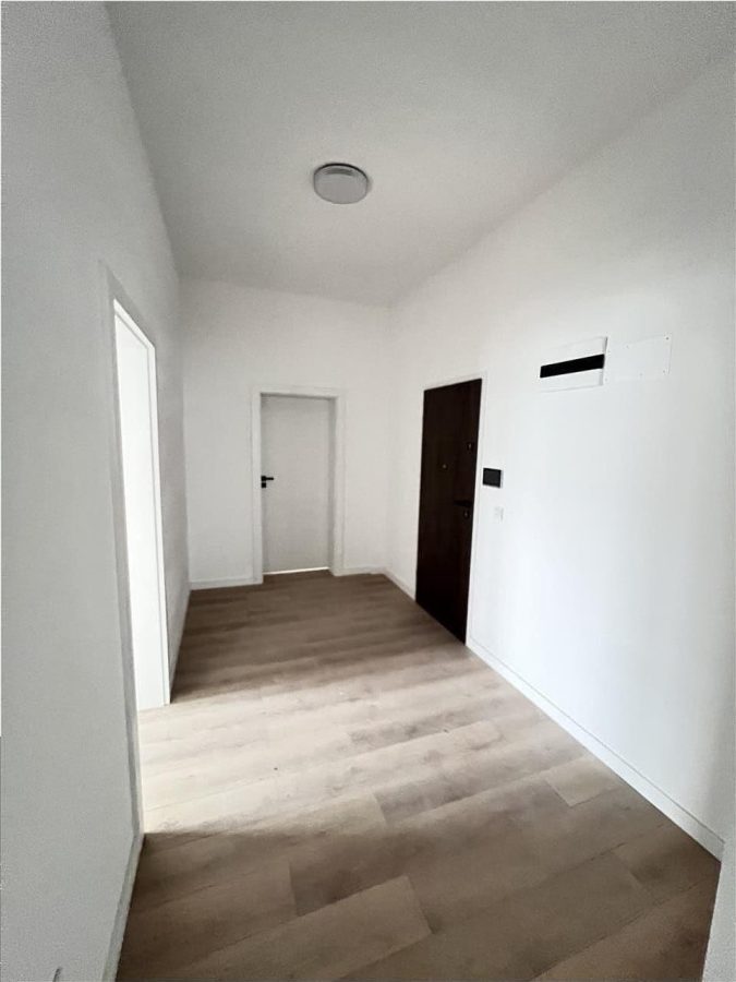 Apartament cu 3 camere decomandate 2 bai si 2 balcoane zona Rahovei - foto 15