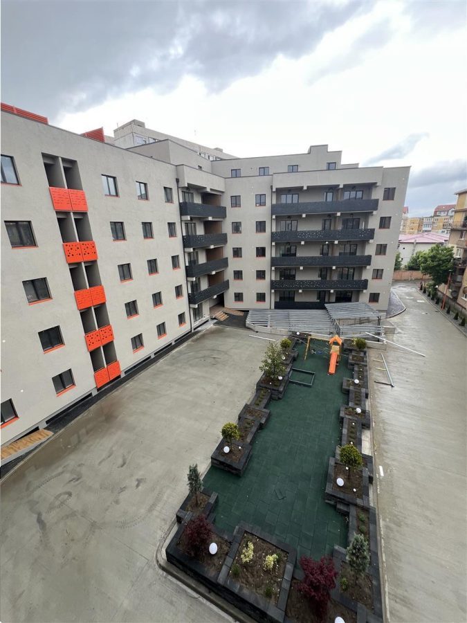 Apartament intabulat cu 2 camere si 2 balcoane zona Rahovei - 