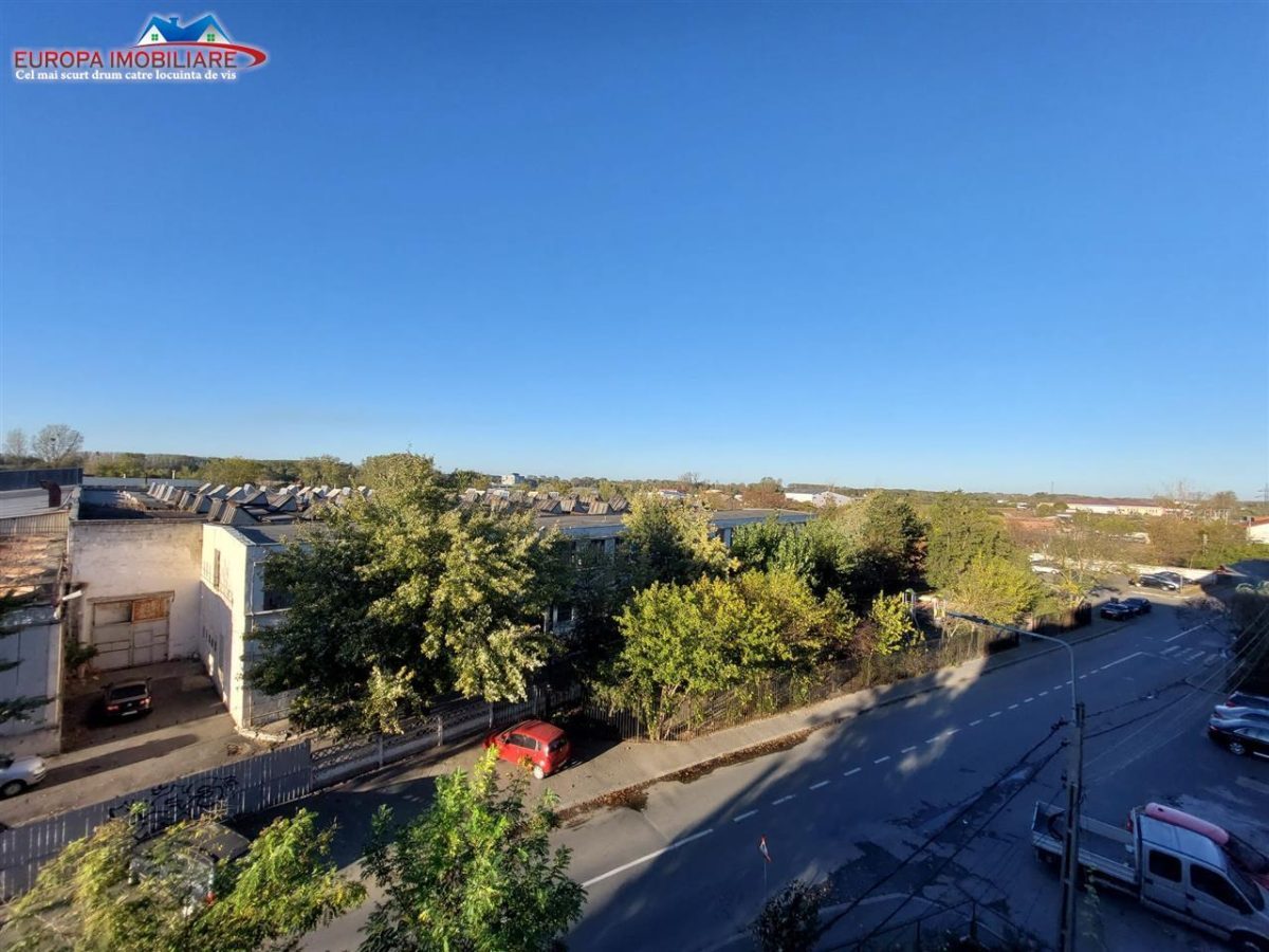 Apartament 2 camere de vanzare zona Monument Tulcea - 