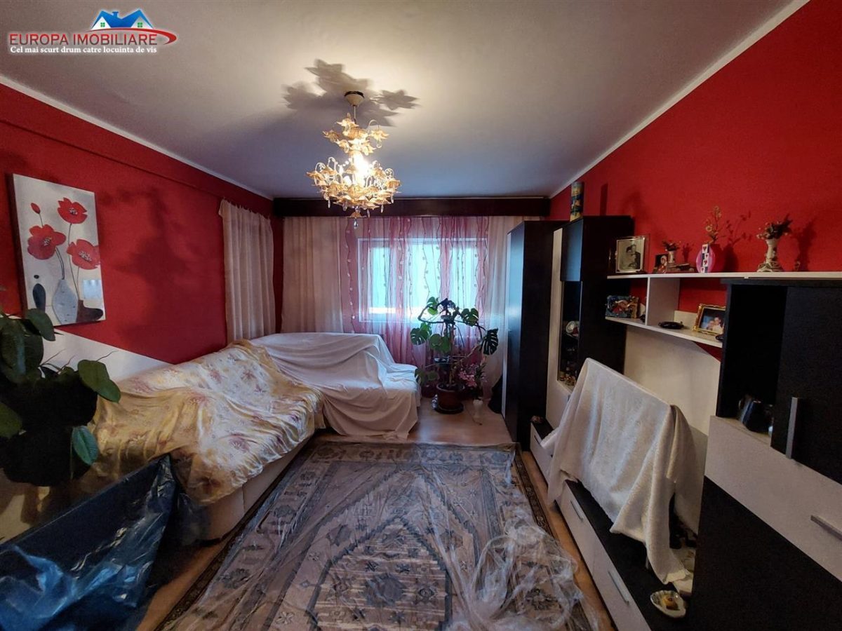 Apartament 2 camere de vanzare zona Monument Tulcea - foto 3