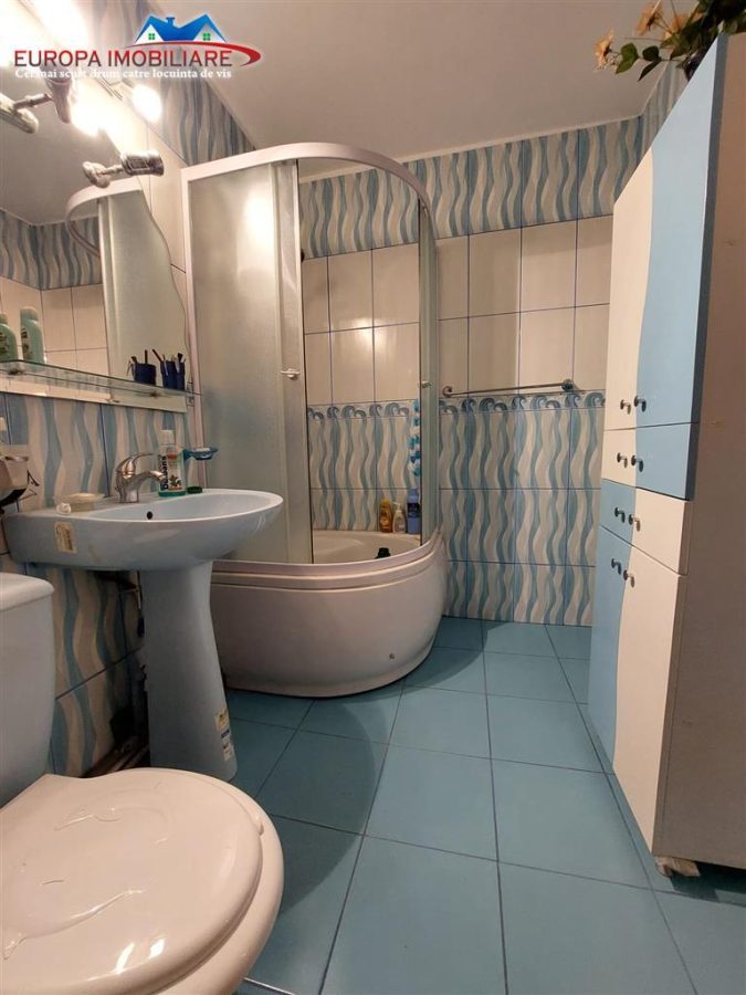 Apartament 2 camere de vanzare zona Monument Tulcea - foto 6