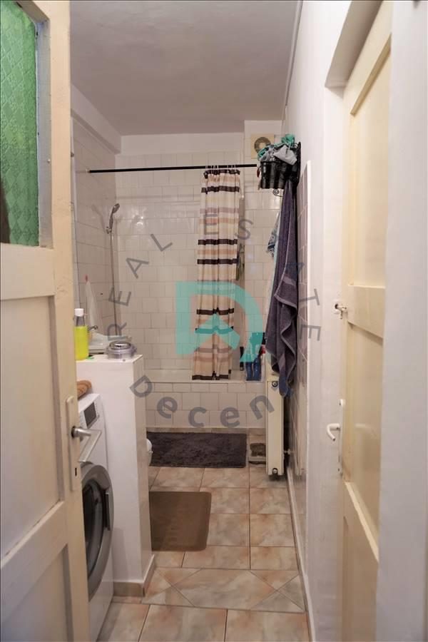 Casa 2 camere, singur in curte, Scheii Brasovului - foto 16