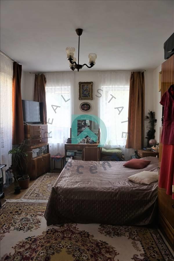 Casa 2 camere, singur in curte, Scheii Brasovului - foto 10