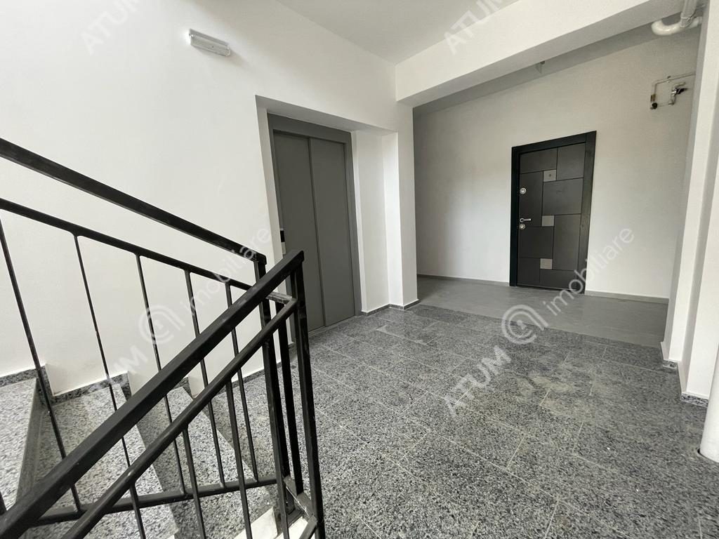 Apartament cu 2 camere decomandate balcon si loc parcare zona Brana - foto 10